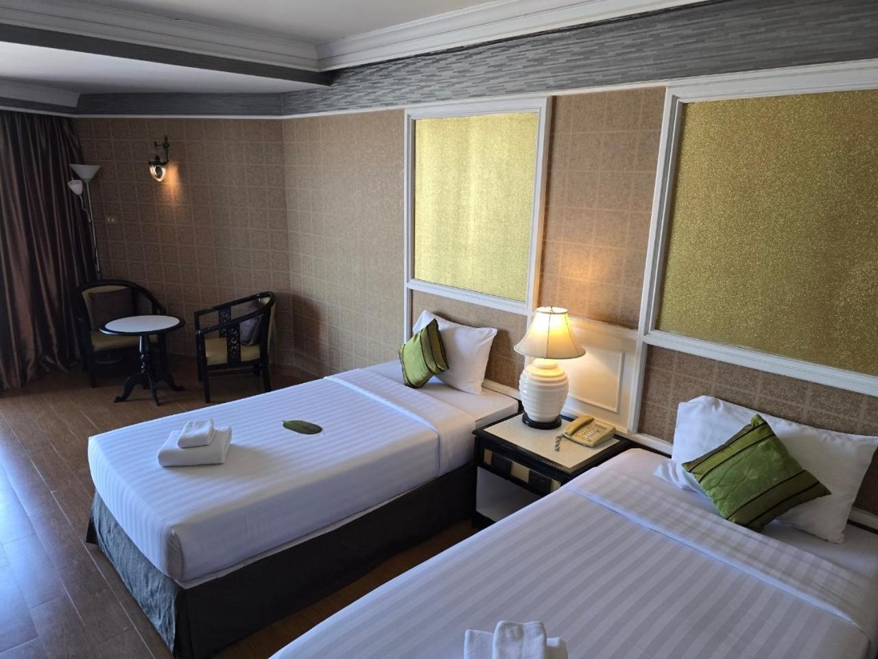 First Pacific Cirrus Hotel Pattaya Ngoại thất bức ảnh