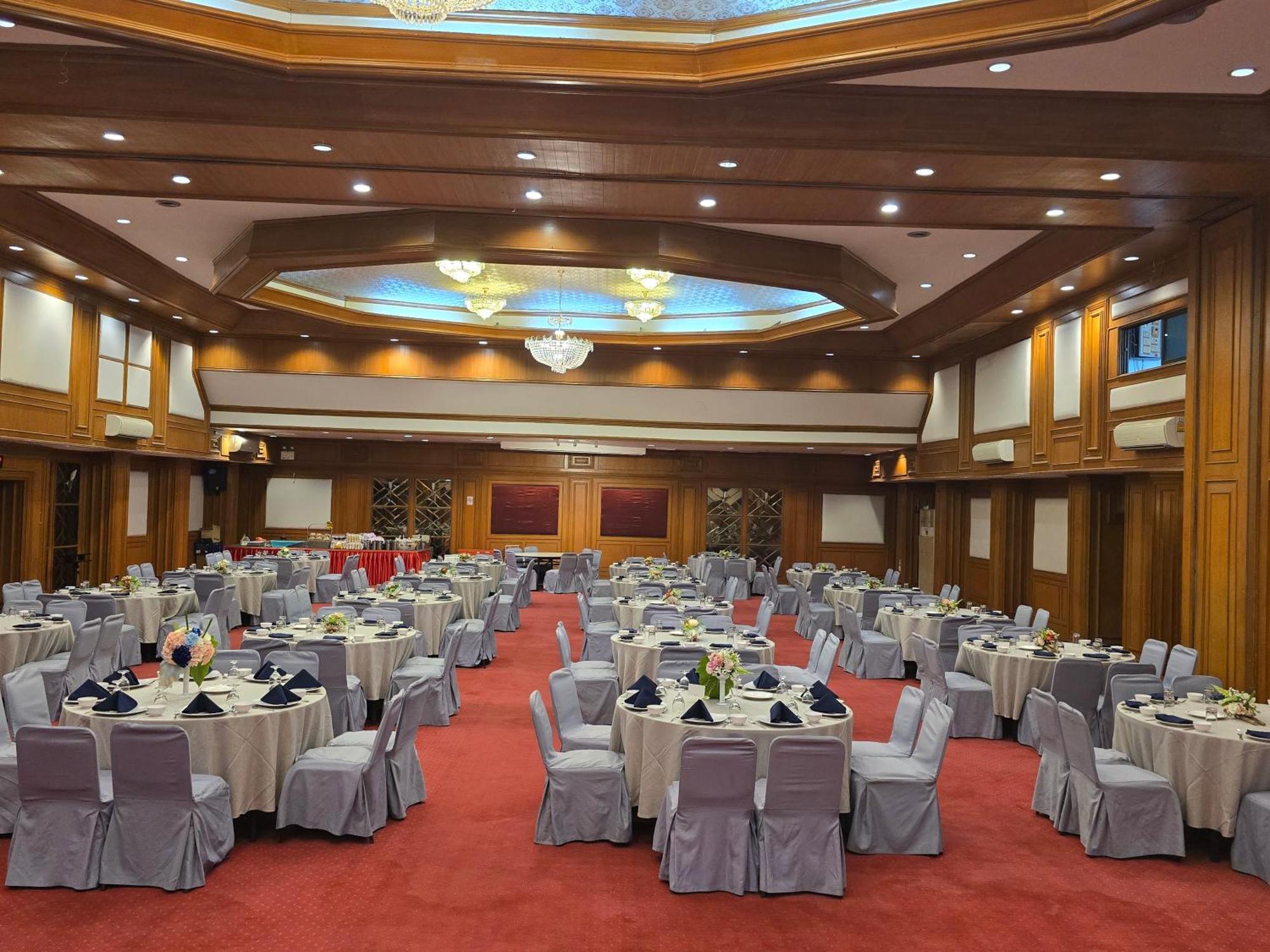 First Pacific Cirrus Hotel Pattaya Ngoại thất bức ảnh