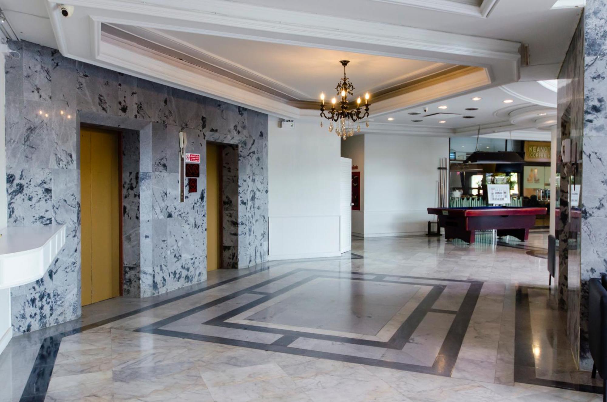 First Pacific Cirrus Hotel Pattaya Ngoại thất bức ảnh