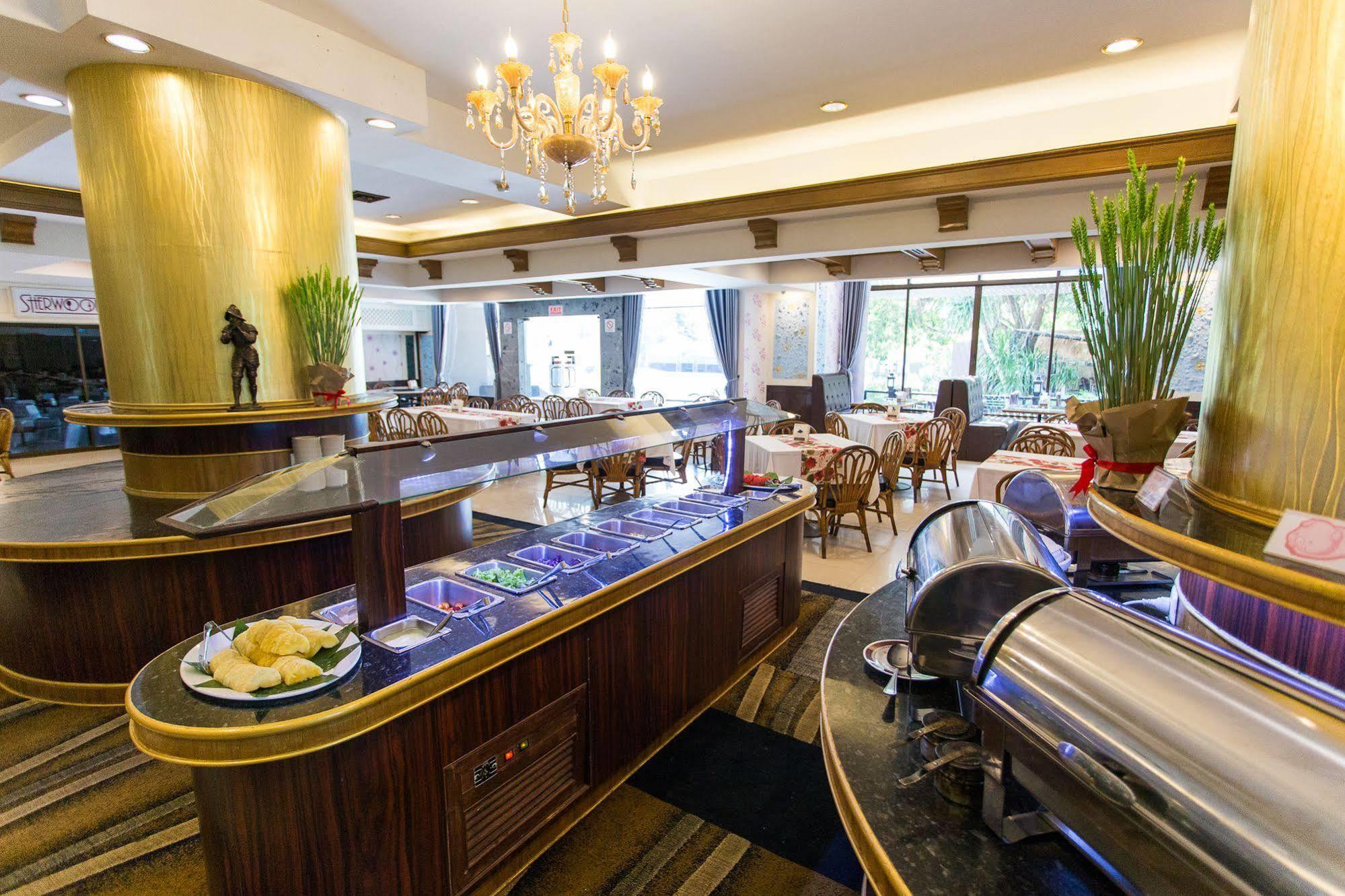 First Pacific Cirrus Hotel Pattaya Ngoại thất bức ảnh